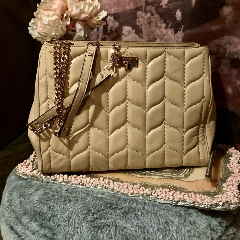 Michael Kors Quilted Shoulder Bag in blush pink color with Gold Hardware